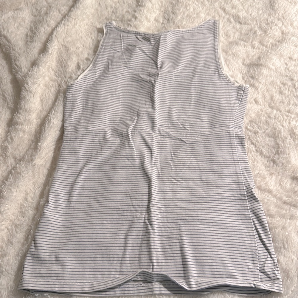 H&M Basic Tank Top - Picture 3 of 3